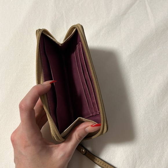 Excellent used condition Coach wristlet - Picture 2 of 2